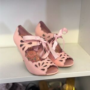 Ellie Shoes Pink bettie page heels